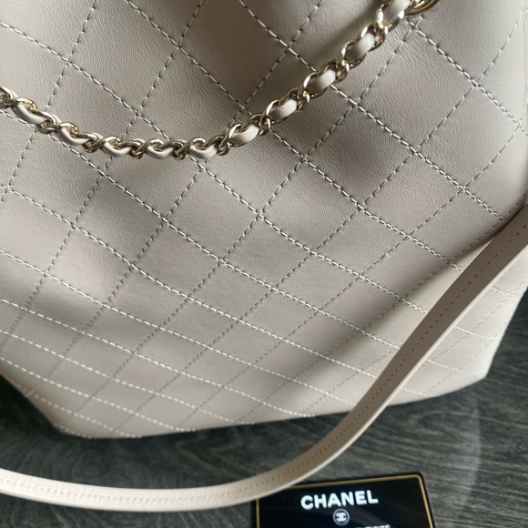 Chanel Bucket Bag - Picture 13 of 13
